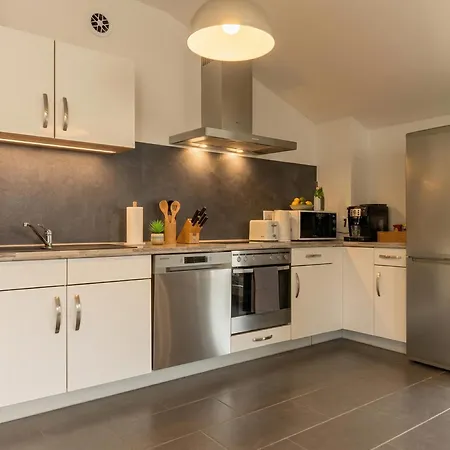 Elena Apartman